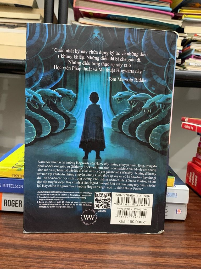 Harry Potter và Phòng chứa bí mật 2– J.K. Rowling - Ảnh chụp thực tế