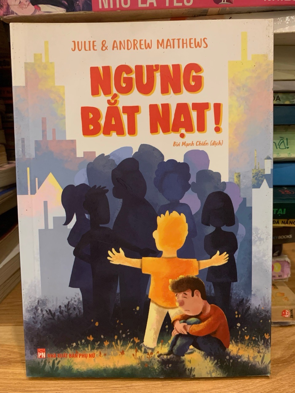 Ngưng bắt nạt ! -Julie & Andrew Matthews