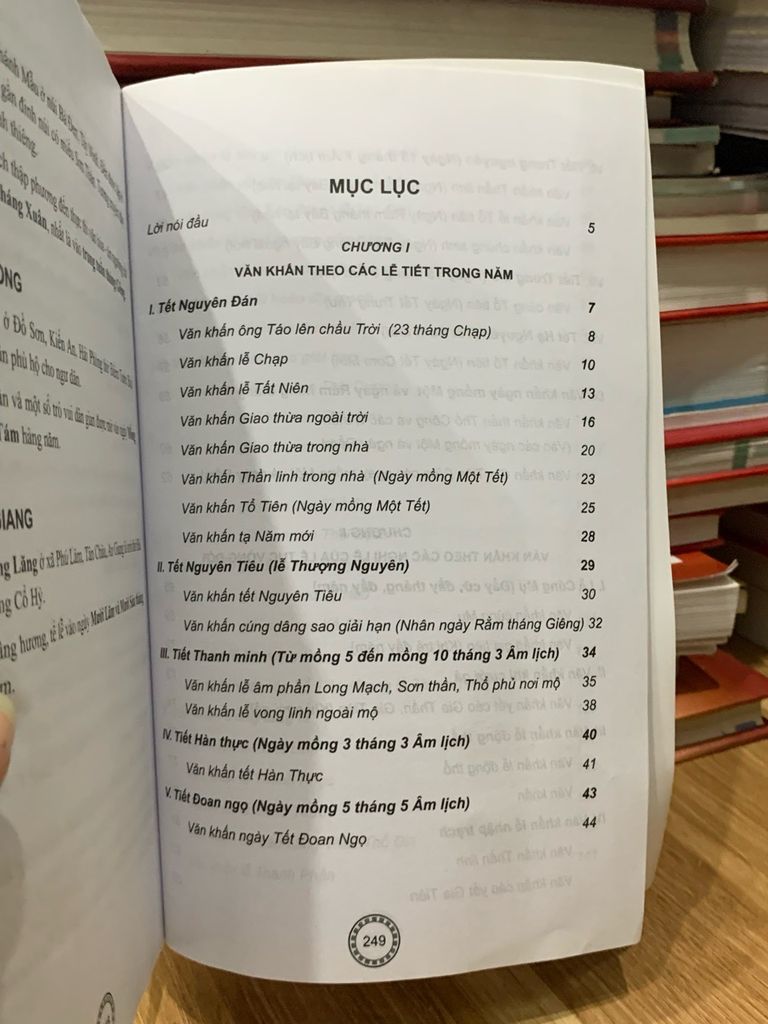 Văn khấn cổ truyền Việt Nam -NXB Hồng đức - Ảnh thực tế 9