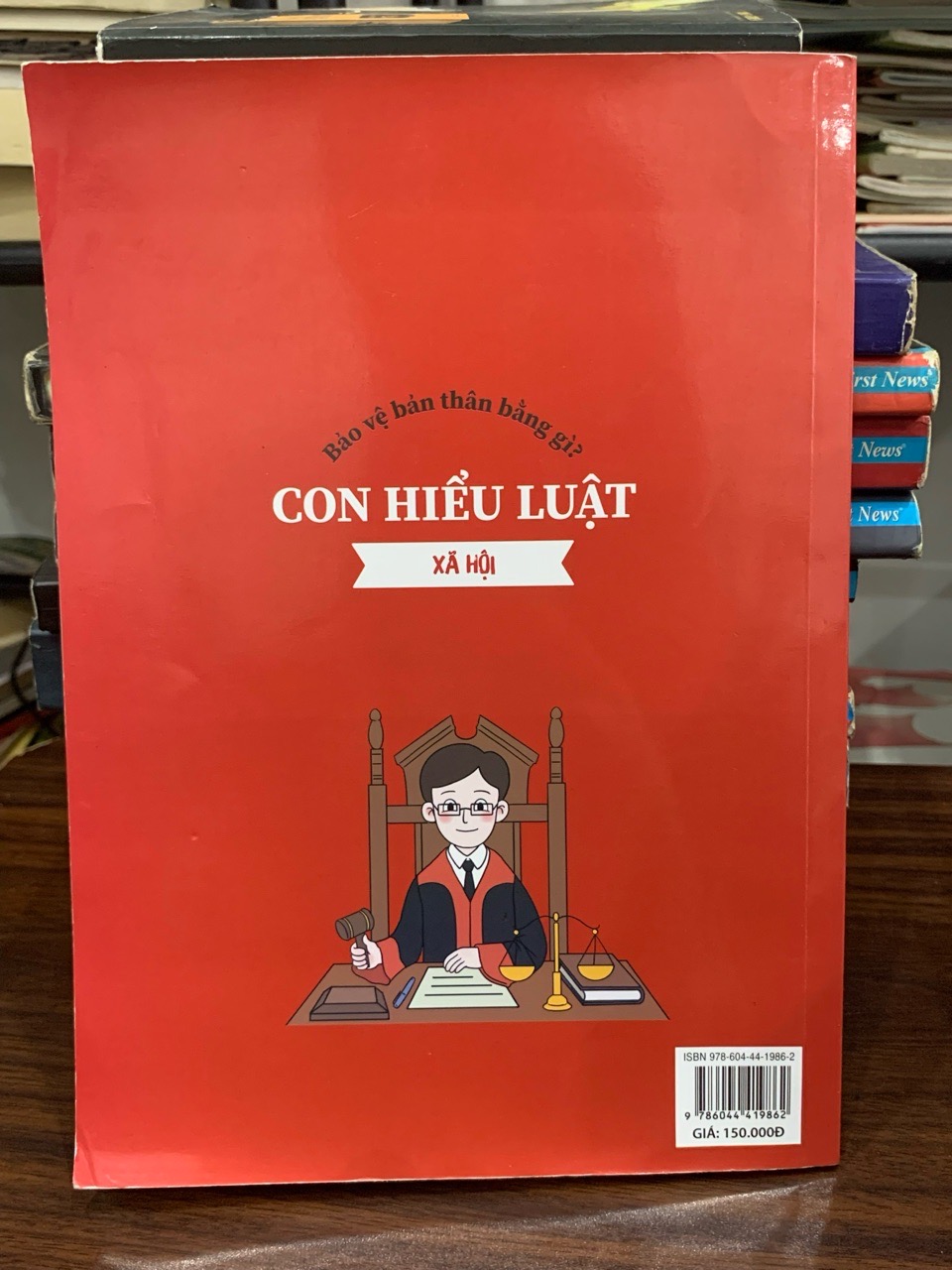 Con hiểu luật: Xã hội- Đinh Bạt Hoàng