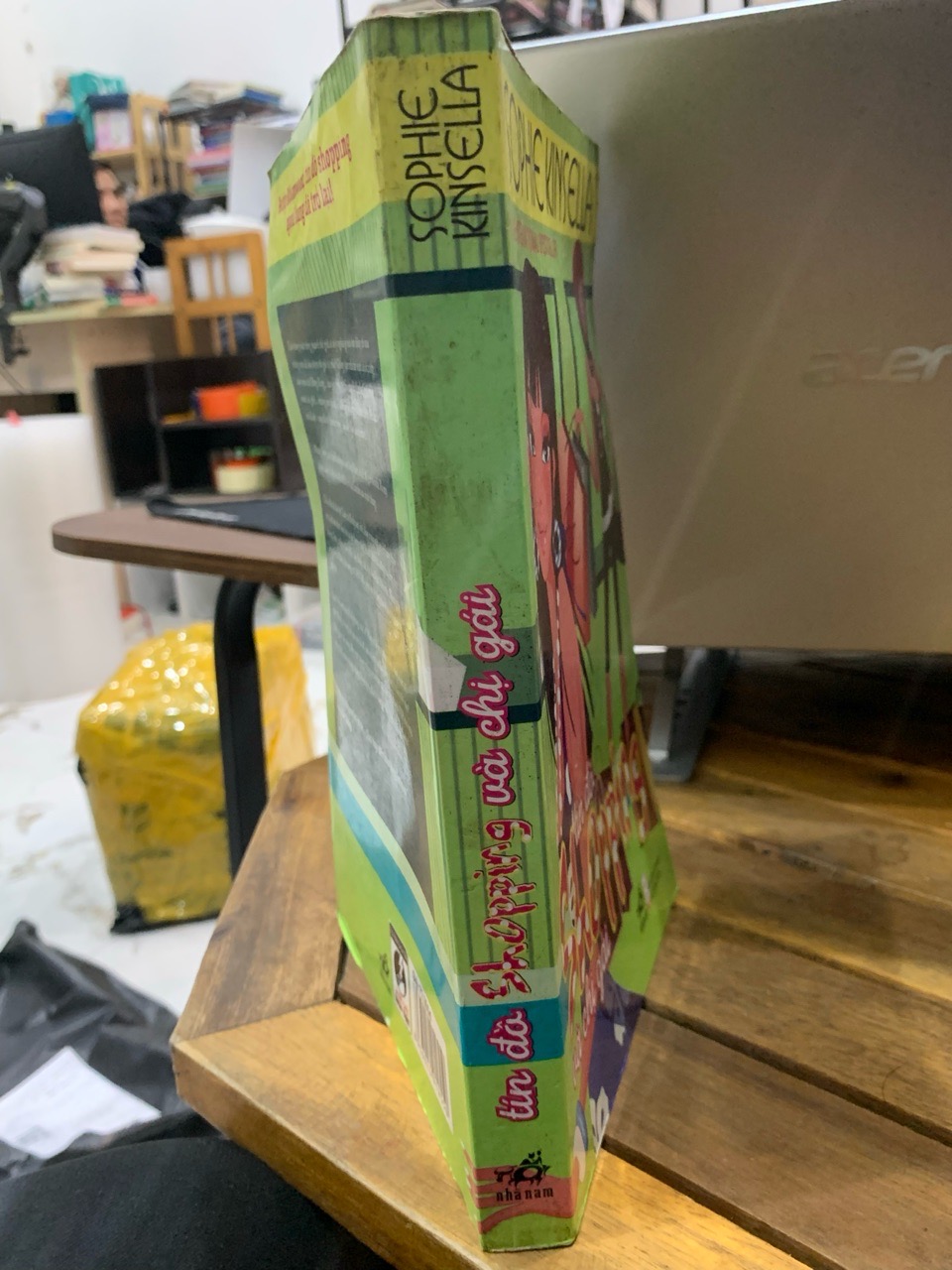 Tín đồ shopping và chị gái -Sophie kinsella