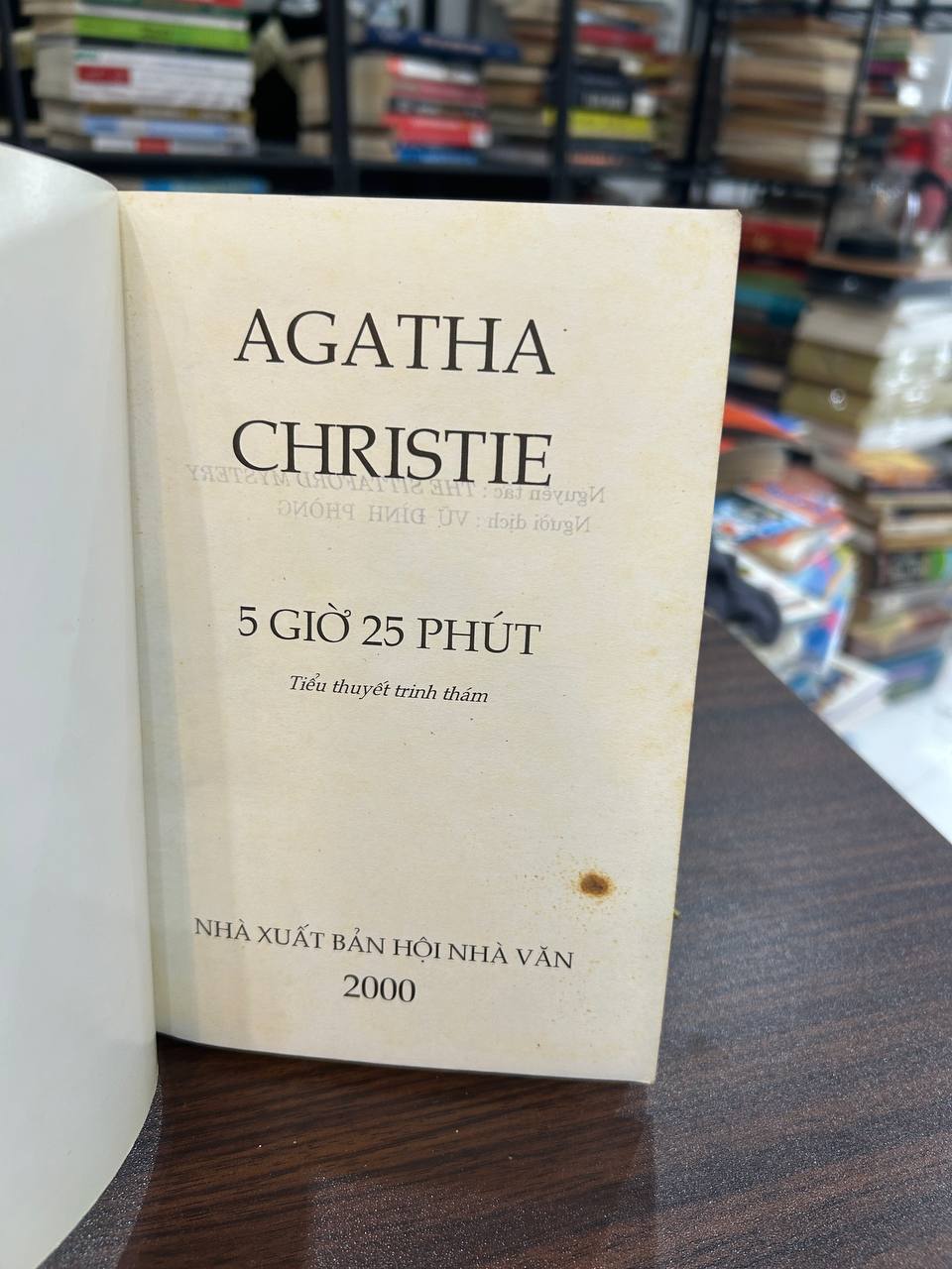 5 Giờ 25 Phút - Agatha Christie