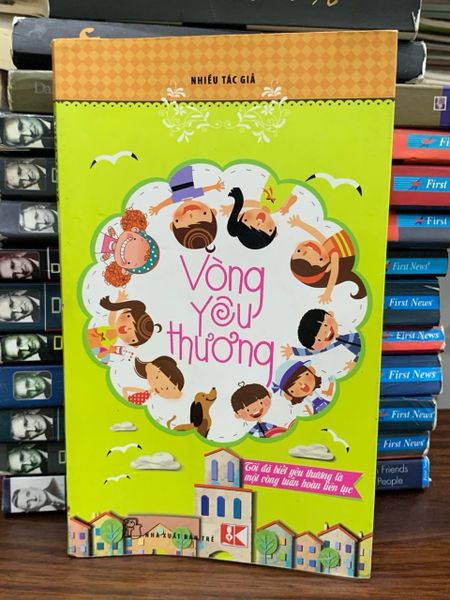 Vòng yêu thương- Nhiều tác giả