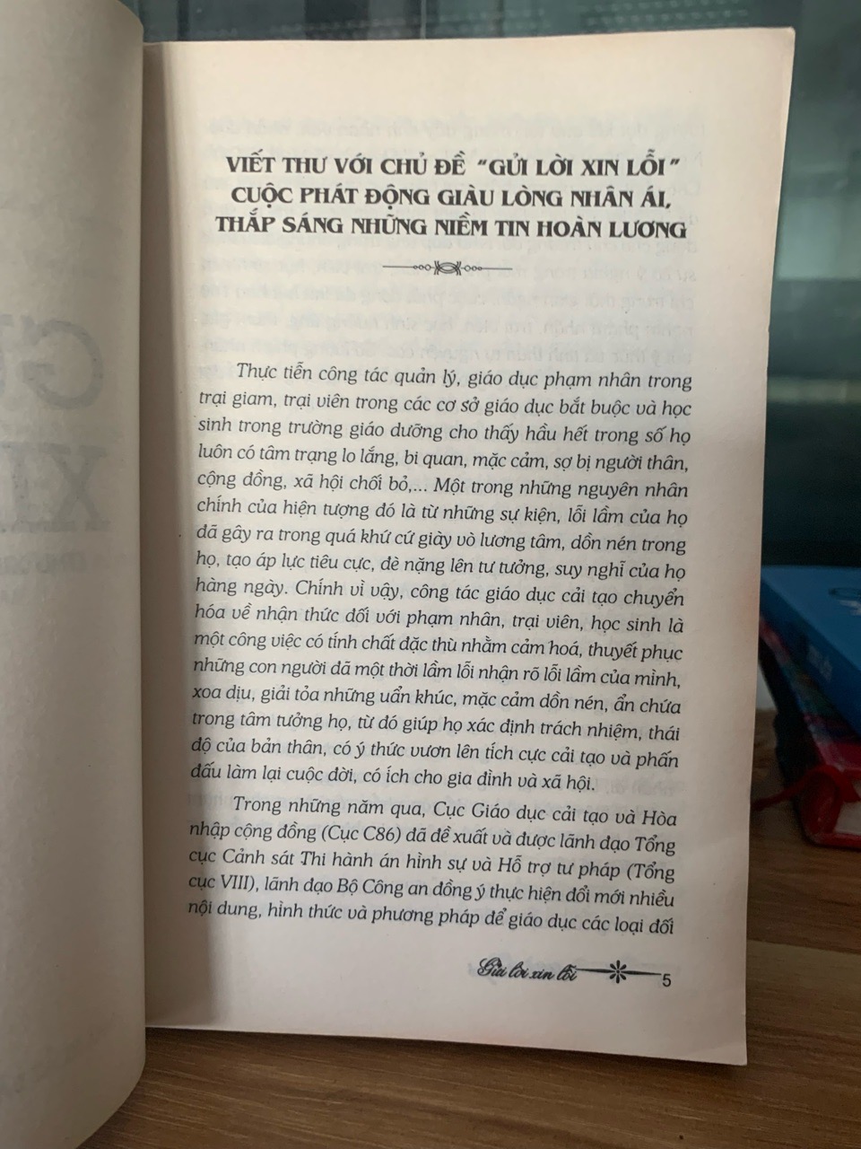 Gửi lời xin lỗi -Nhiều tác giả