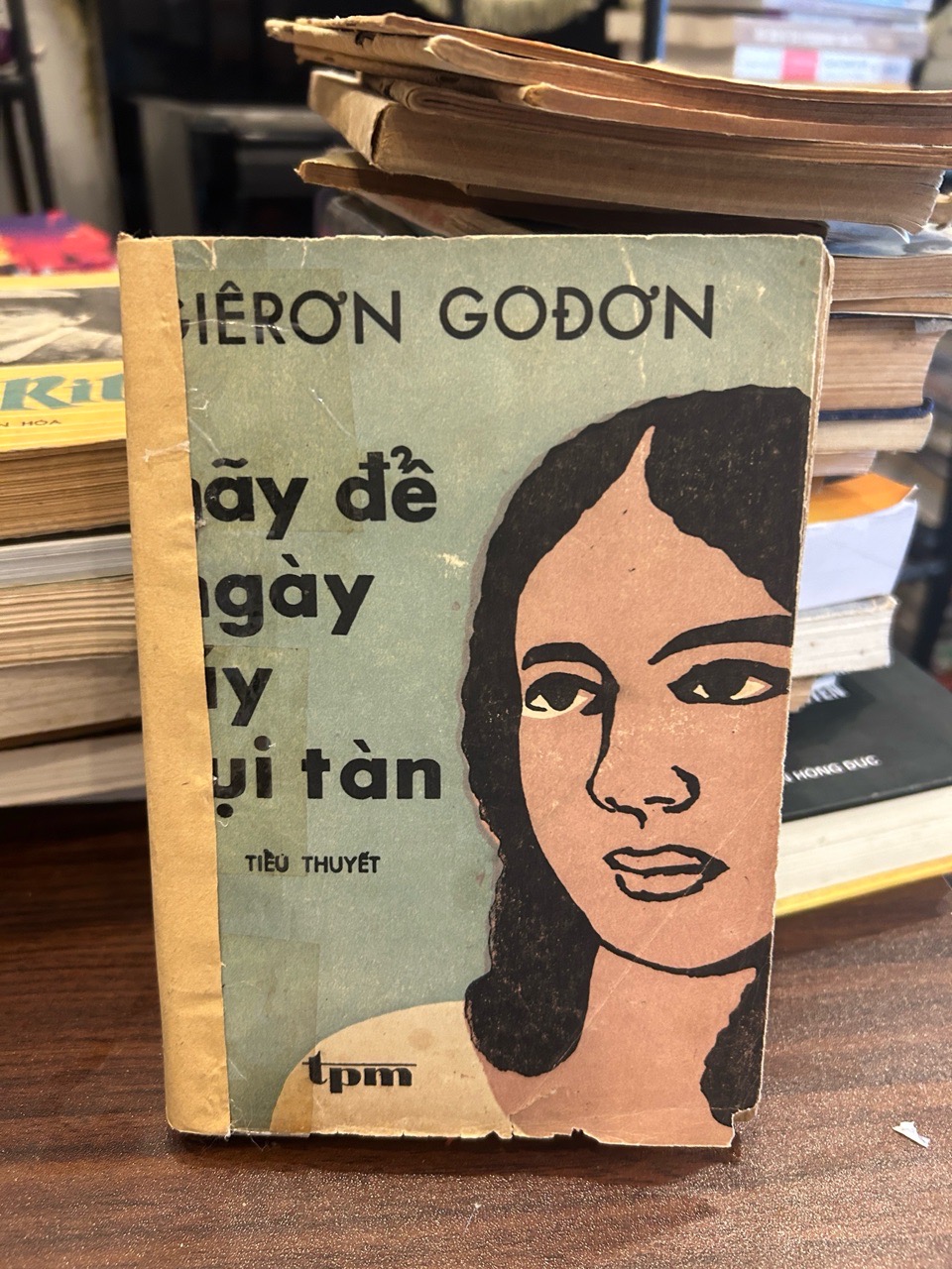 Hãy để ngày ấy lụi tàn- Gieron Godon