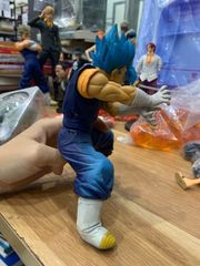 Mô hình tĩnh Dragon Ball Z: Vegeto - Chiến binh hợp thể trong tư thế chiến đấu đầy uy lực - ảnh 4