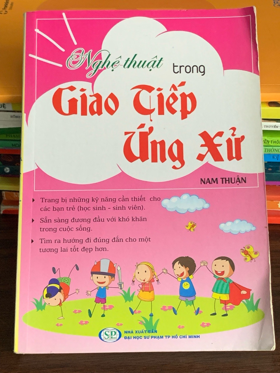 Nghệ thuật trong giao tiếp ứng xử – Nam Thuận