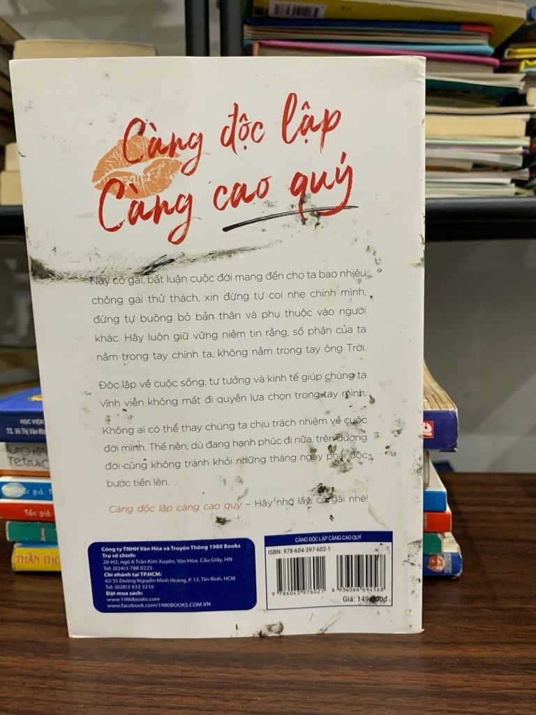 Càng độc lập càng cao quý- Văn Tình - Ảnh chụp thực tế