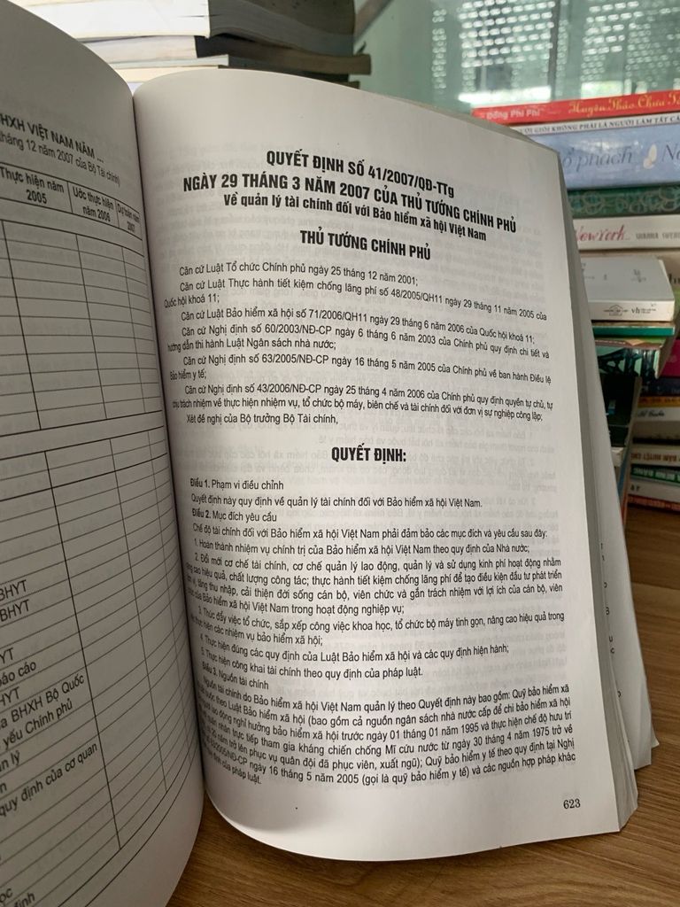 Chế độ chính sách mới về bảo hiểm xã hội bảo hiểm y tế -NXB Lao động - Ảnh thực tế 10