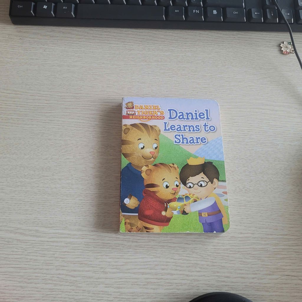 Daniel Learns to Share - Becky Friedman, Jason Fruchter.