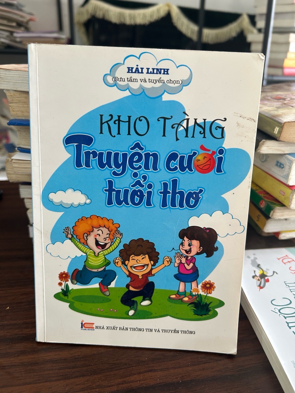 Kho tàng chuyện cười tuổi thơ- Hải Linh