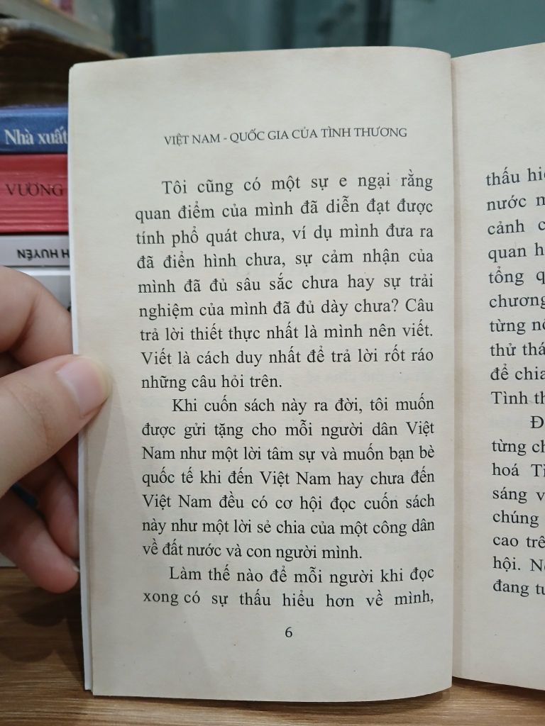 Việt Nam Quốc Gia Của Tình Thương (Hà Huy Thanh) - Ảnh thực tế 8