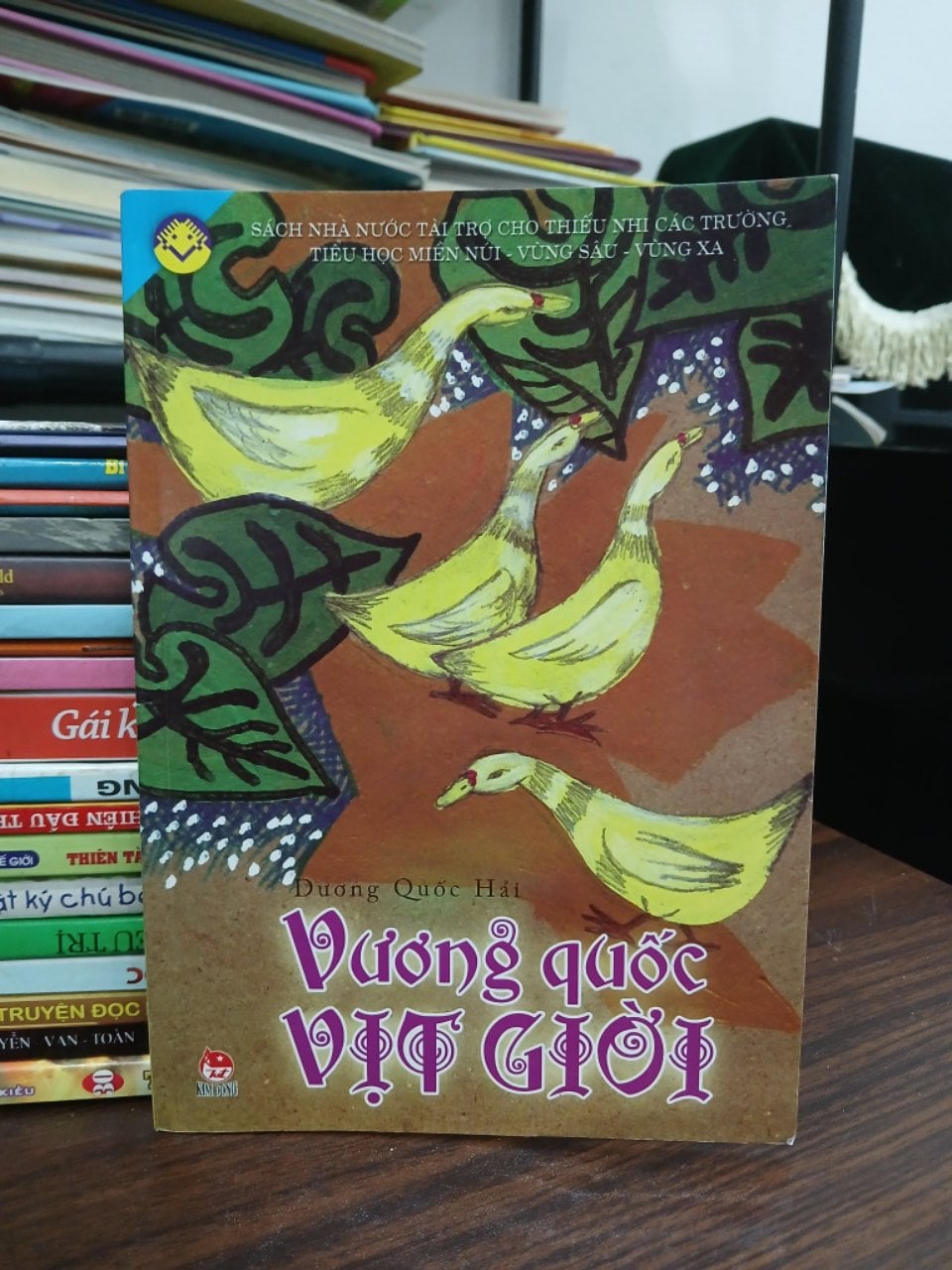 Vương quốc vịt giời — Dương Quốc Hải (NXB Kim Đồng)