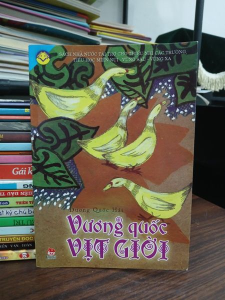 Vương quốc vịt giời — Dương Quốc Hải (NXB Kim Đồng)