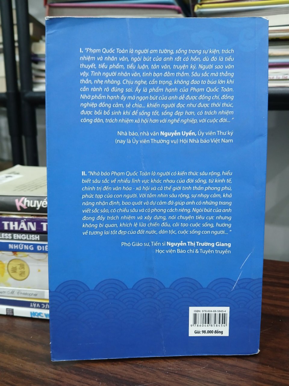Cá chép hóa rồng – Phạm Quốc Toàn