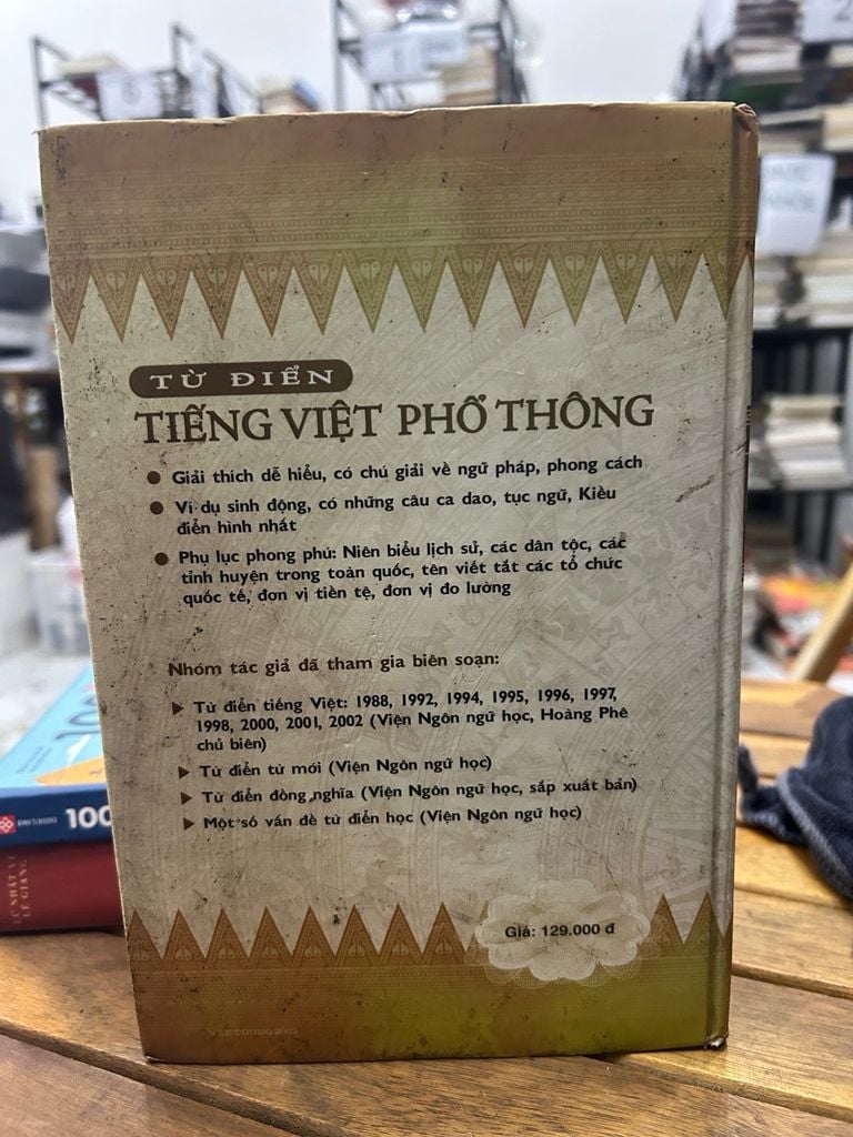 Từ điển Tiếng Việt Phổ thông -Viện ngôn ngữ học - Ảnh chụp thực tế