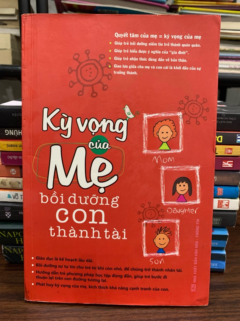 Kỳ vọng của mẹ bồi dưỡng con thành tài — Ngạn Thu