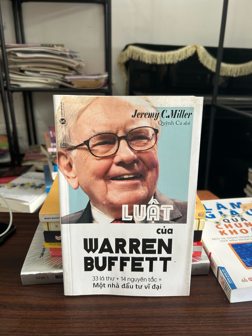 Luật của Warren Buffett-Jeremy C.Miller