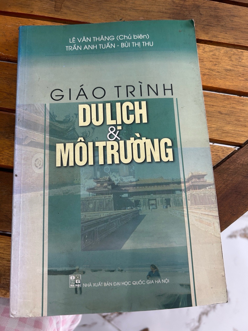 Giáo trình Du lịch & Môi trường – Lê Văn Thắng