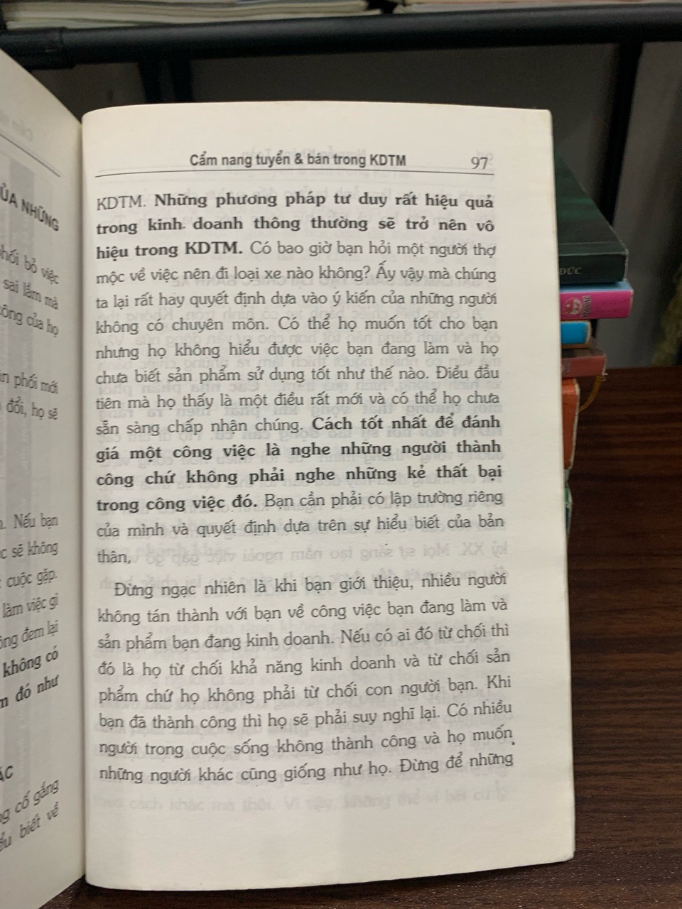 Cẩm nang tuyển & bán trong kinh doanh theo mạng - Nguyễn Khánh Toàn