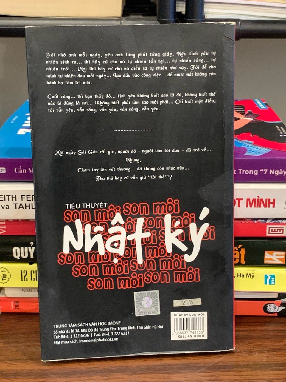 Ảnh sách Nhật ký son môi – Gào