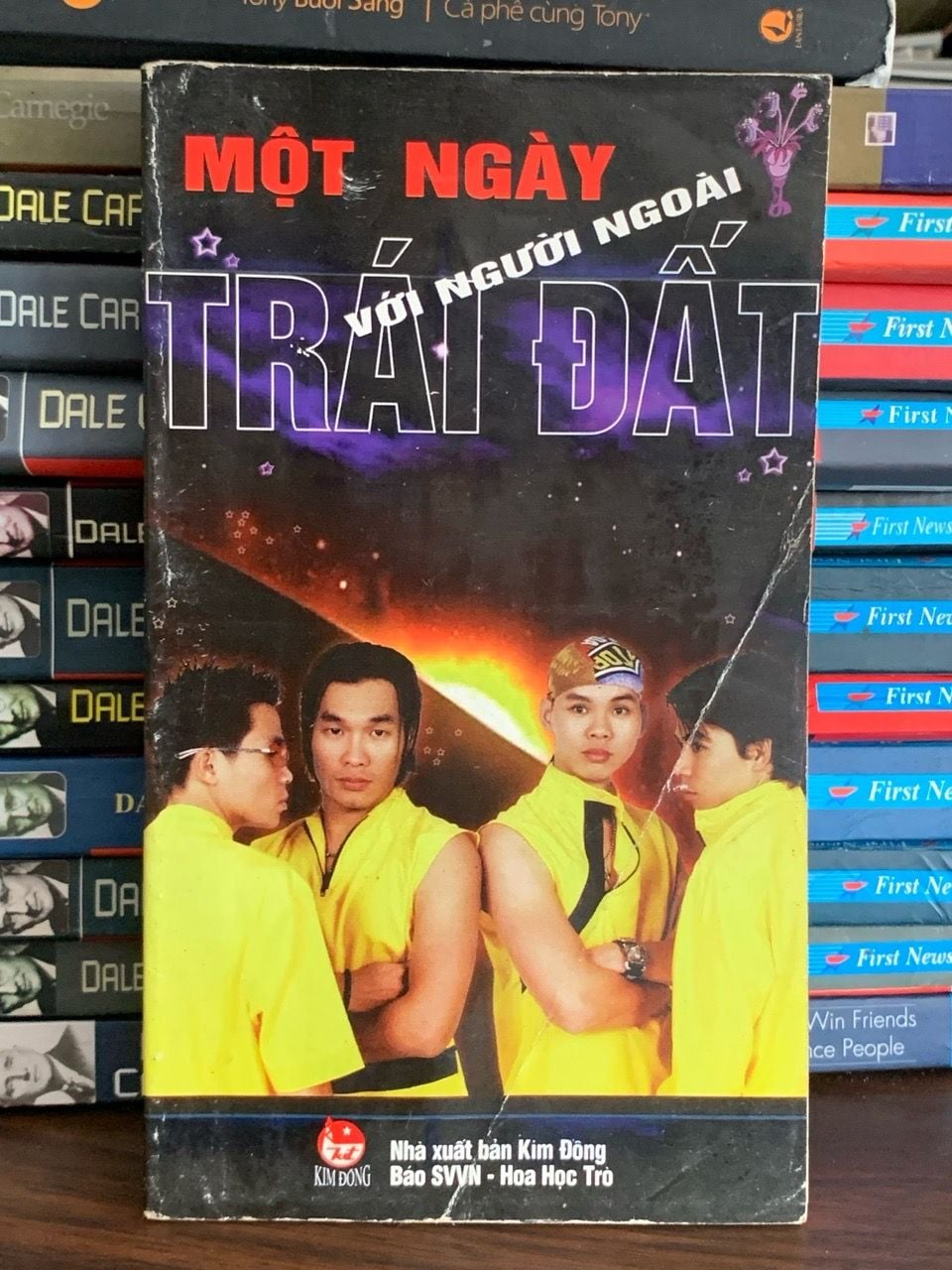 Một ngày với người ngoài Trái Đất- NXB Kim Đồng