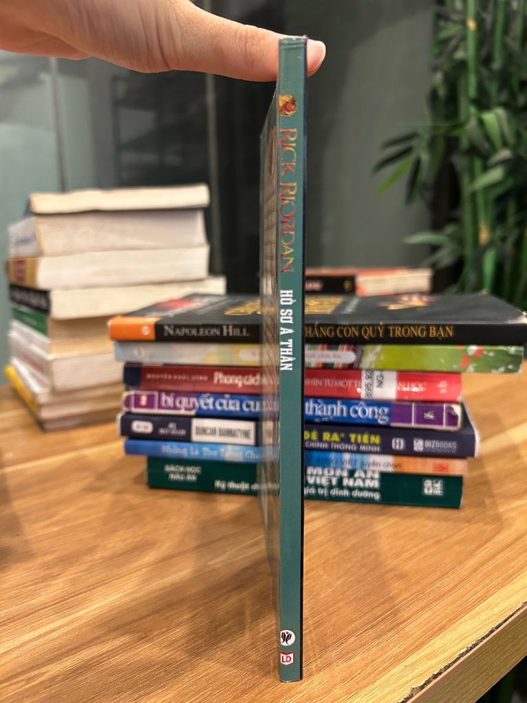 Percy Jackson và Các Vị Thần Trên Đỉnh Olympus – Hồ Sơ Á Thần – Rick Riordan - Ảnh thực tế 3
