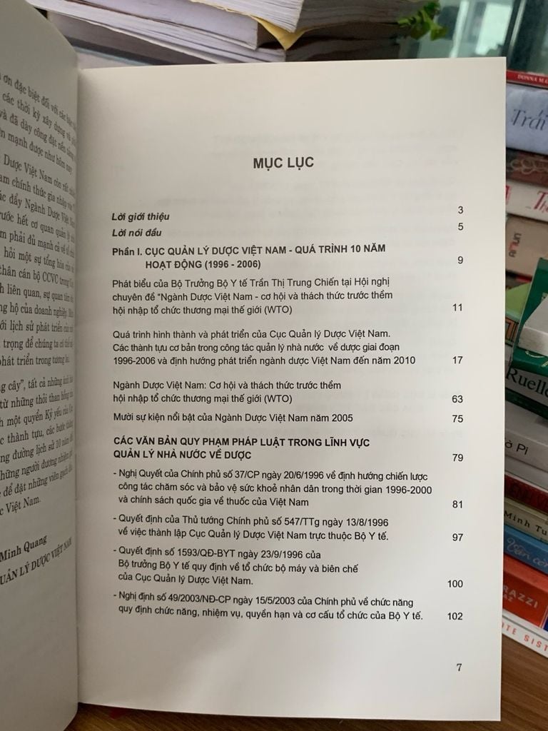 Cục quản lý dược Việt Nam 1 chặng đường 10 năm nhìn lại (1996-2006) NXB Y học - Ảnh thực tế 7