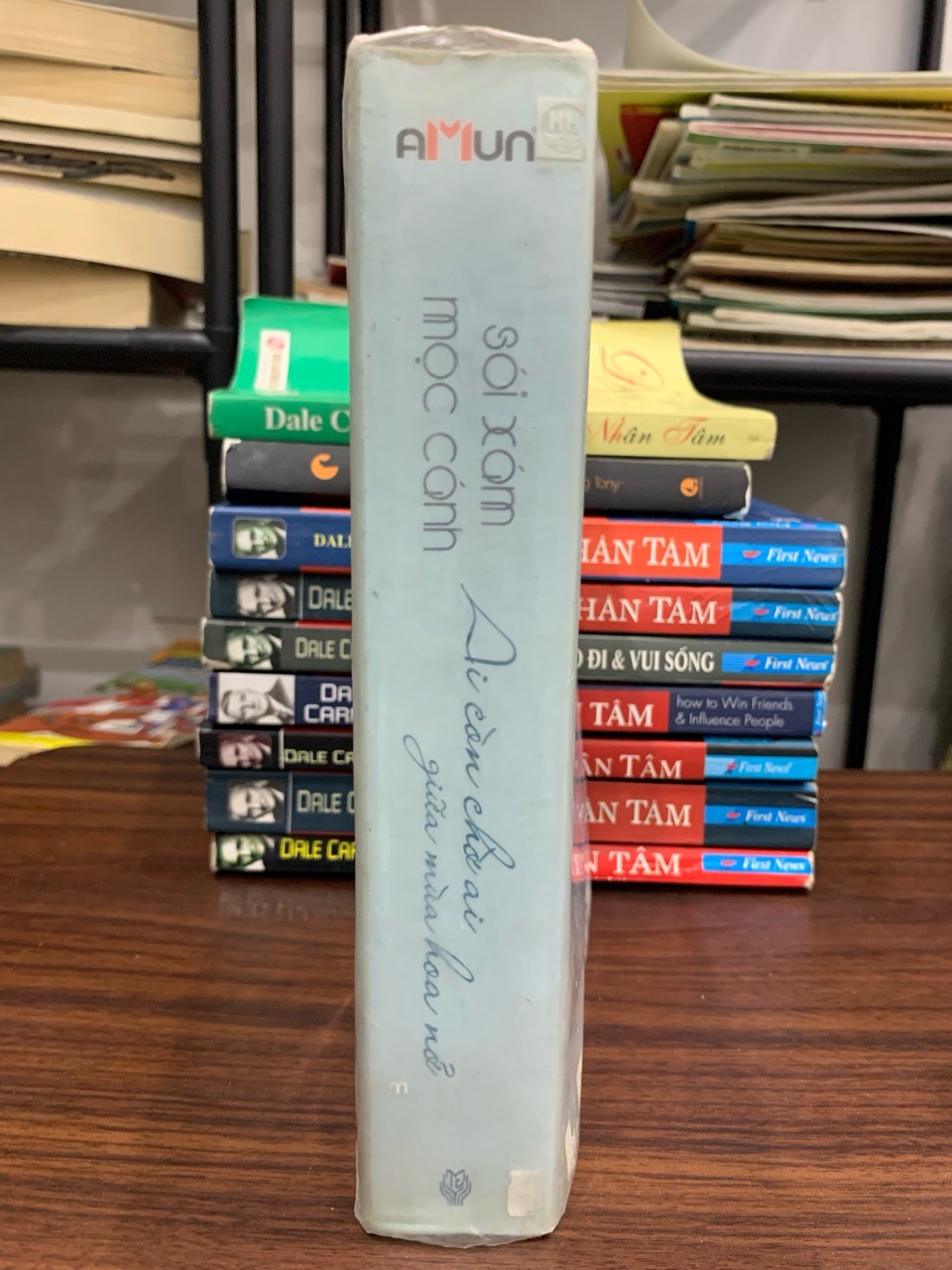 Ai còn chờ ai giữa mùa hoa nở- sói xám mọc cánh