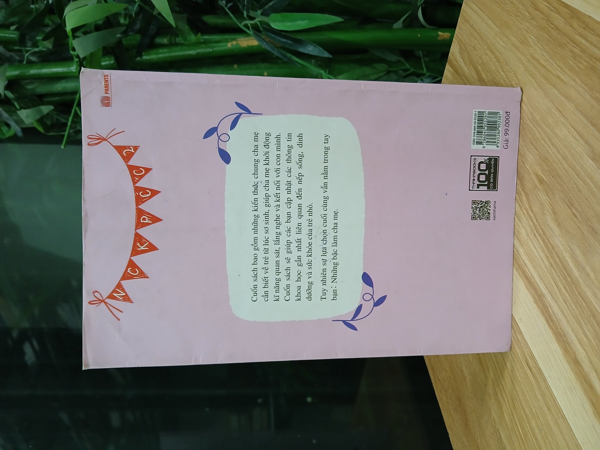 Chi tiết gáy và trang ruột sách Nuôi con không phải là cuộc chiến 2 – Hà Chũn, Hướng Đỗ trên Mecobooks