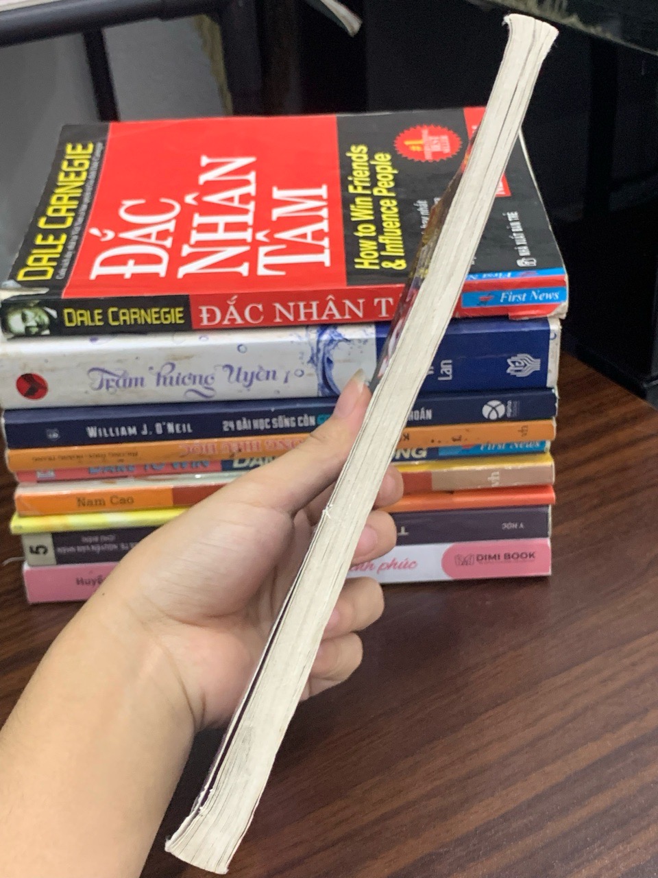 Yêu cuồng sống vội – Nhiều tác giả