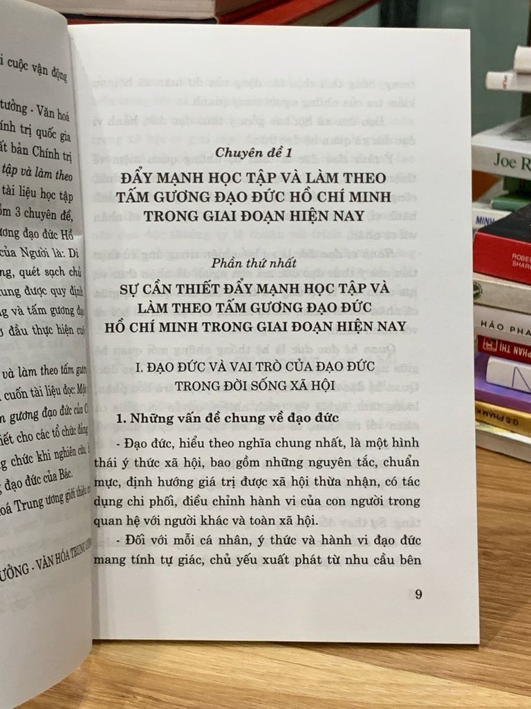 Đẩy mạnh học tập và làm theo tấm gương đạo đức Hồ Chí Minh -NXB chính trị quốc gia - Ảnh thực tế 4