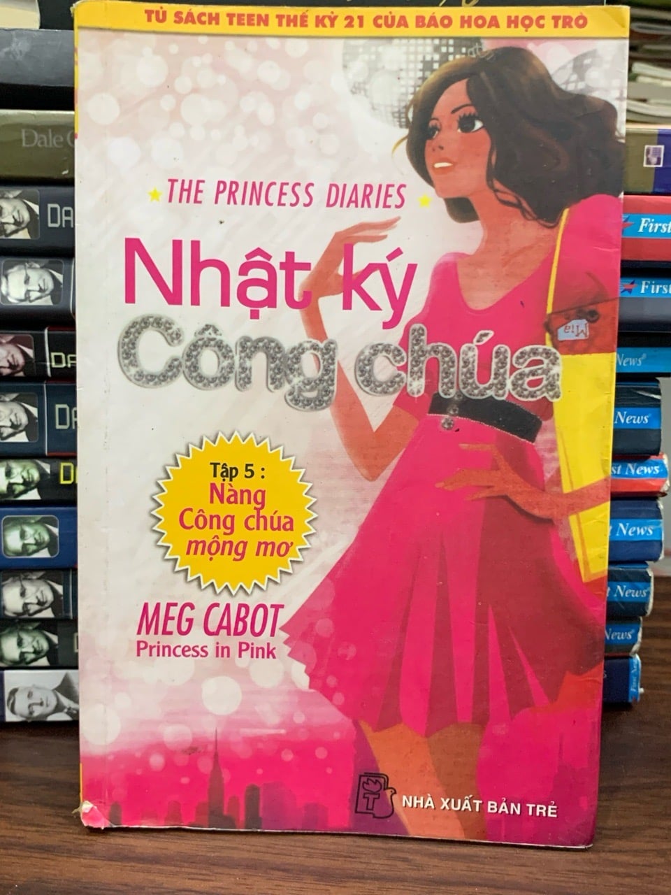 Nhật ký công chúa (The princess diaries) đã bán ra hơn 5 triệu bản — Meg Cabot tập 5