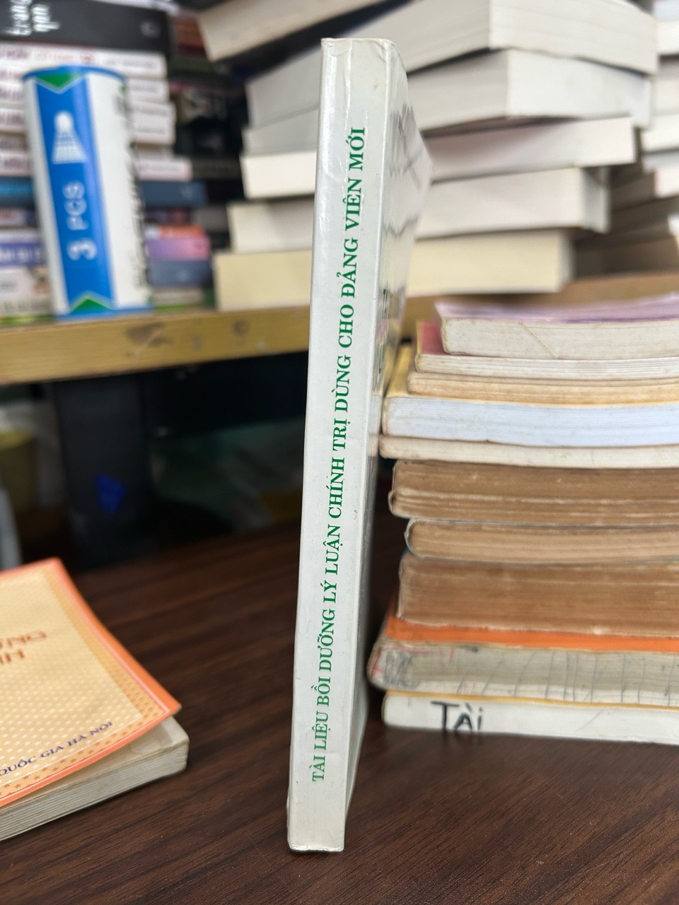 Tài liệu bồi dưỡng lý luận chính trị dùng cho đảng viên mới