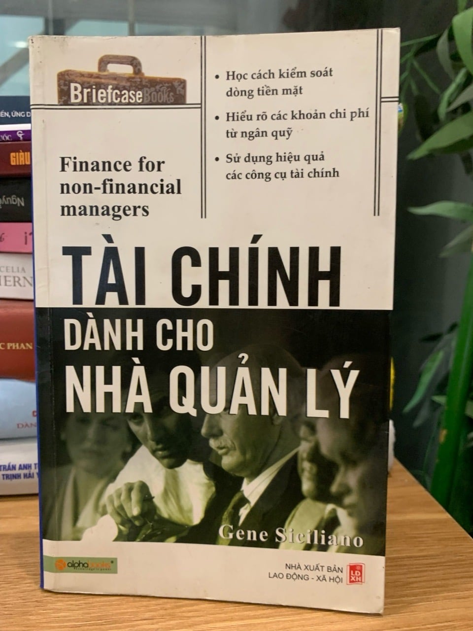 Tài chính dành cho nhà quản lý -Gene Siciano