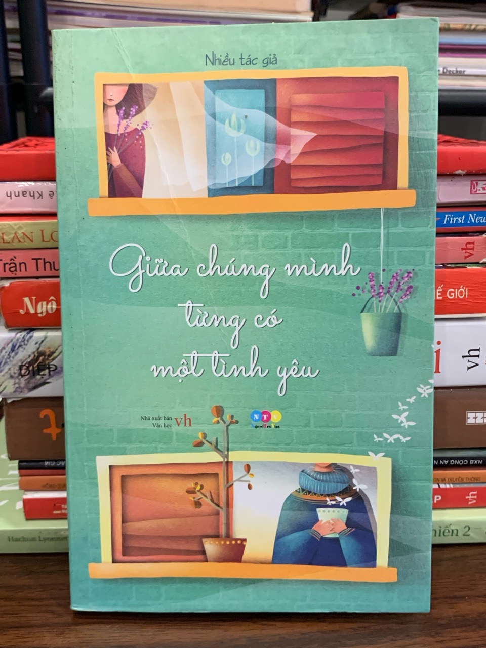 Giữa chúng mình từng có một tình yêu – Nhiều tác giả