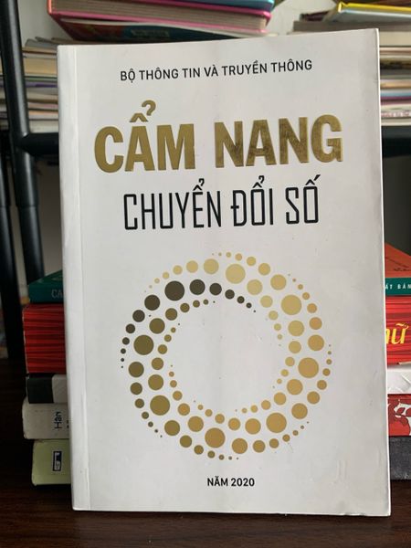 Cẩm nang chuyển đổi số – Bộ TT&TT (2020)