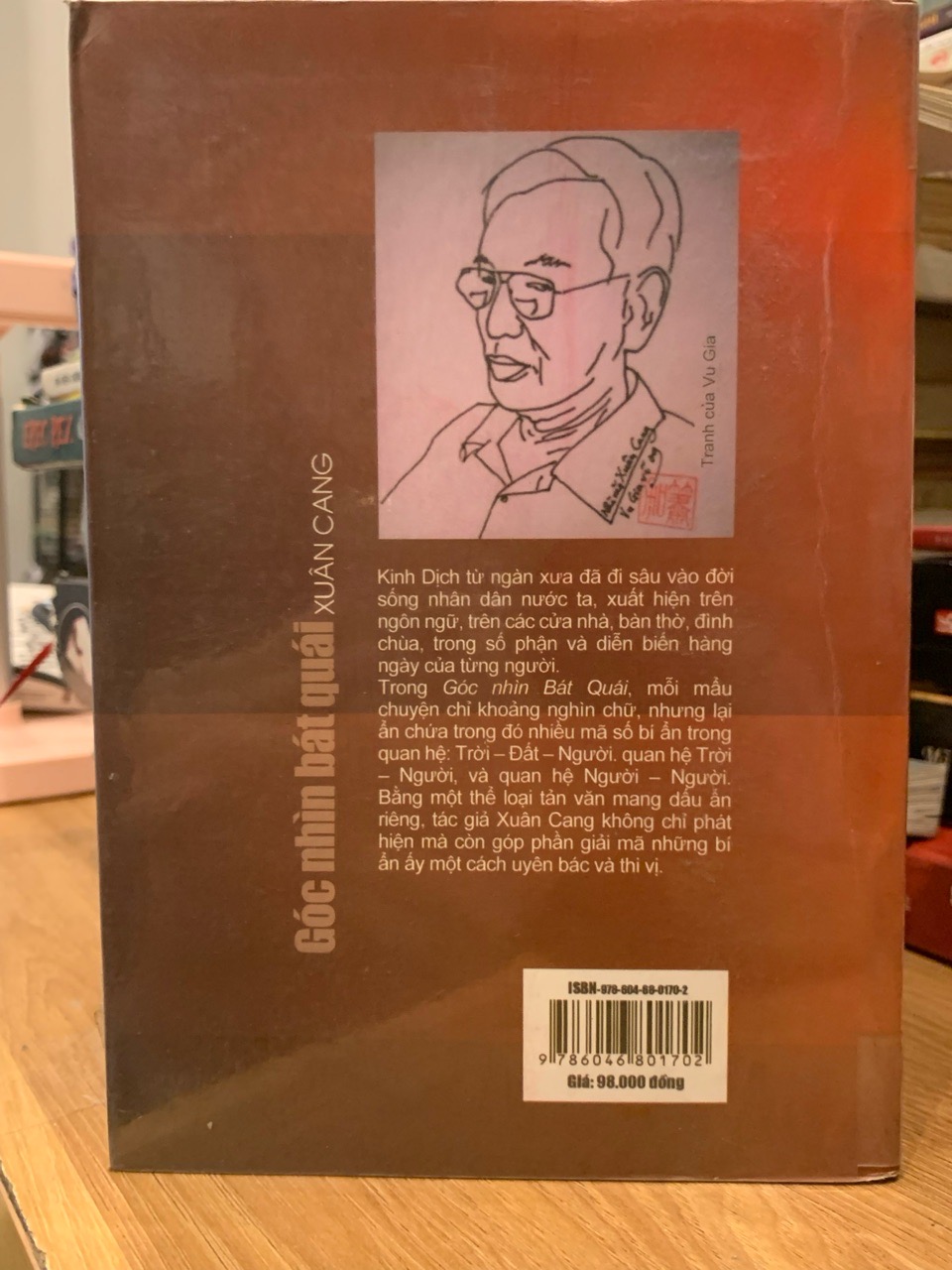 Góc nhìn bát quái -Xuân Giang