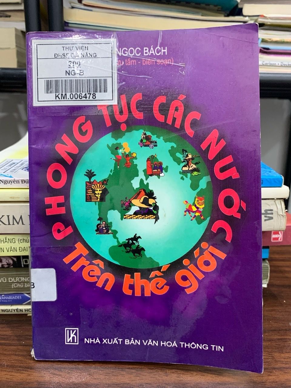 Các phong tục nổi tiếng thế giới – Đăng Khoa (biên soạn)