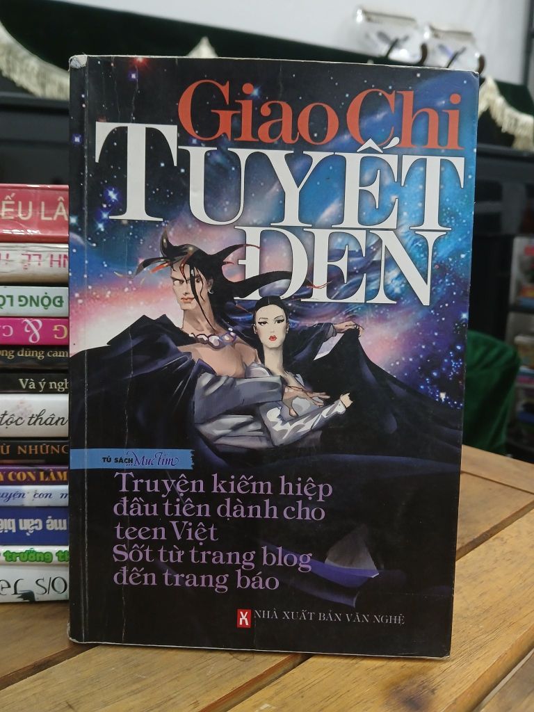 Tuyết đen — Giao Chi
