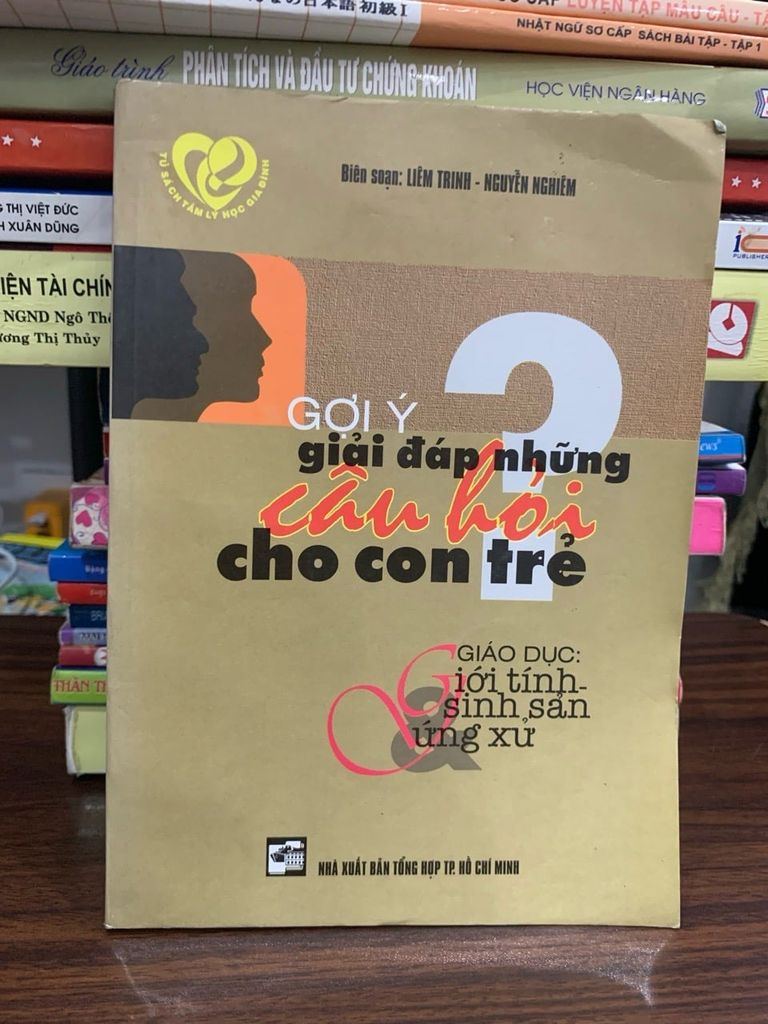 Gợi ý giải đáp những câu hỏi cho con trẻ- Liêm Trinh, Nguyễn Khiêm