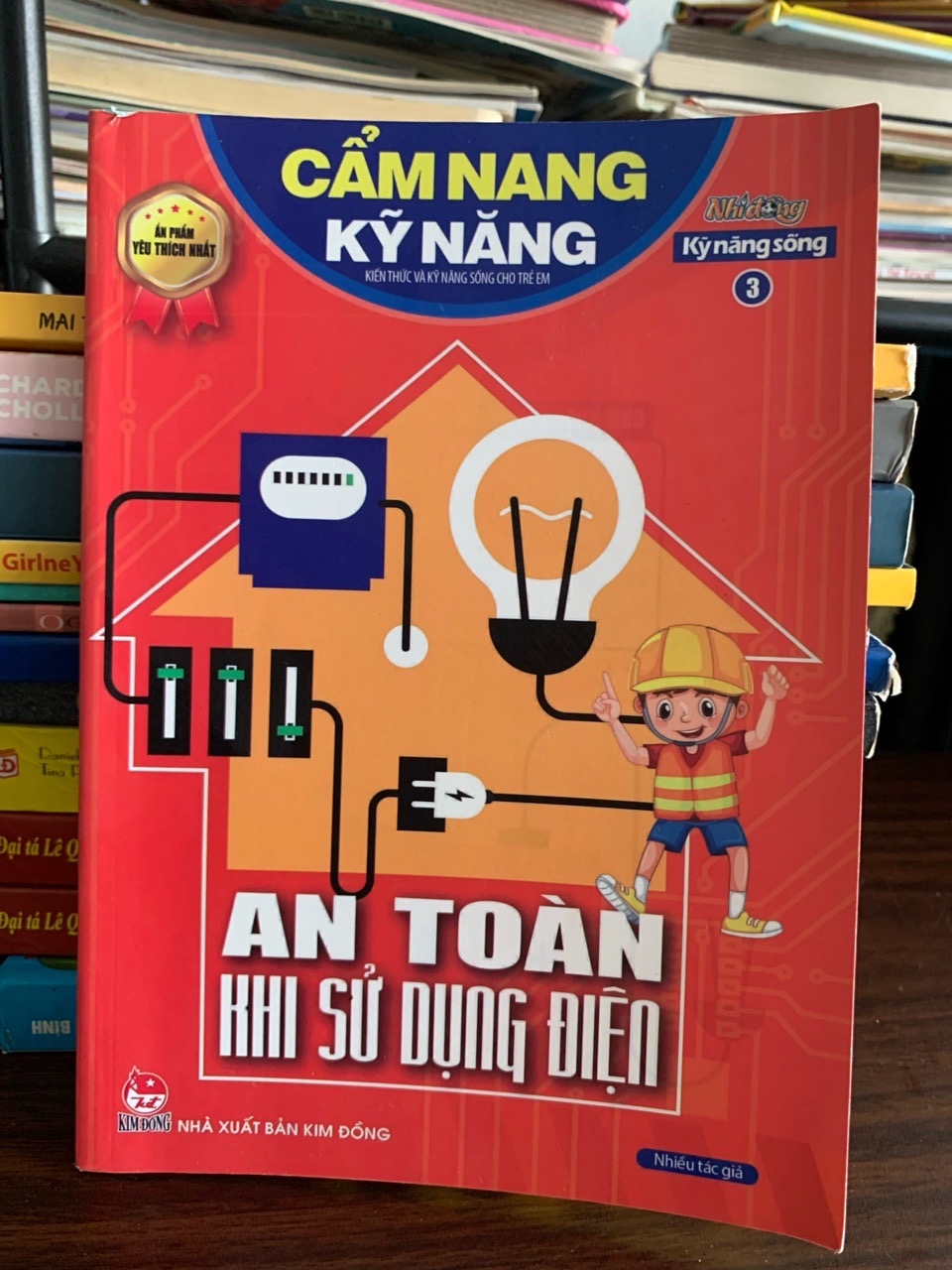 Cẩm nang kỹ năng – An toàn khi sử dụng điện – Nhiều tác giả