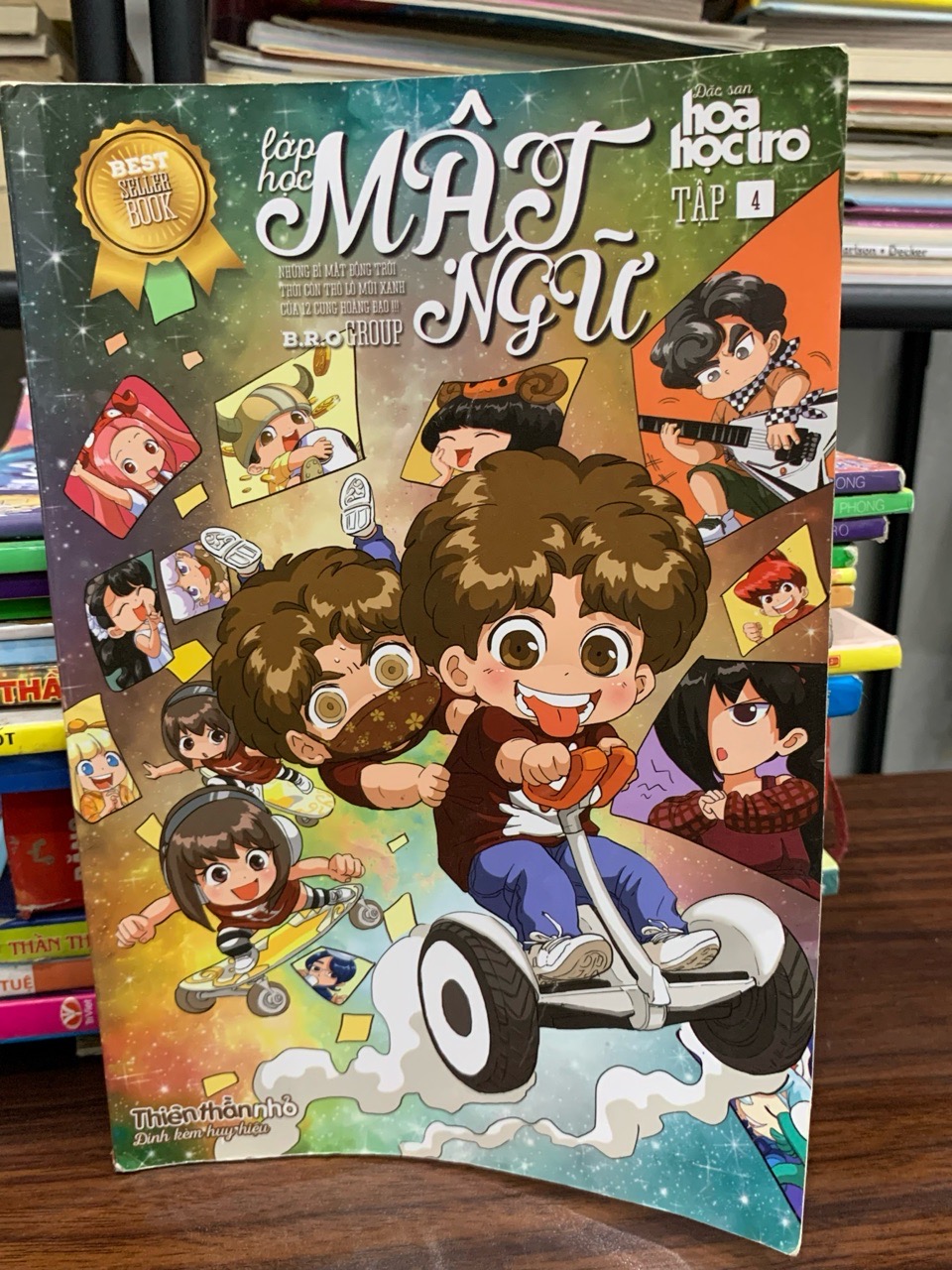 Lớp học mật ngữ tập 4- Đặc sản hoa học trò