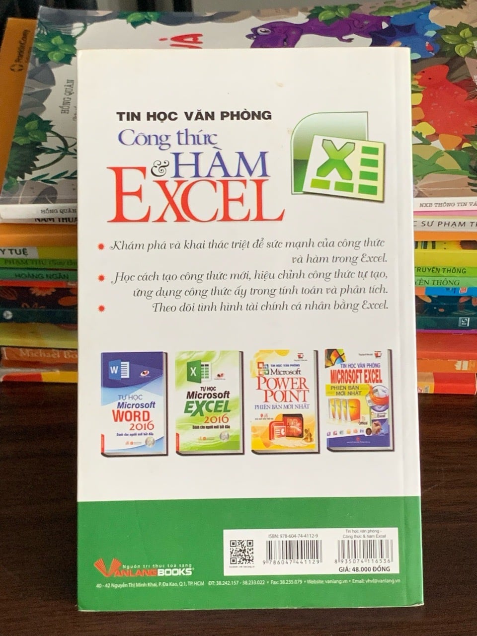 Ảnh sách Tin học văn phòng – Công thức & hàm Excel – Tổng hợp & biên dịch
