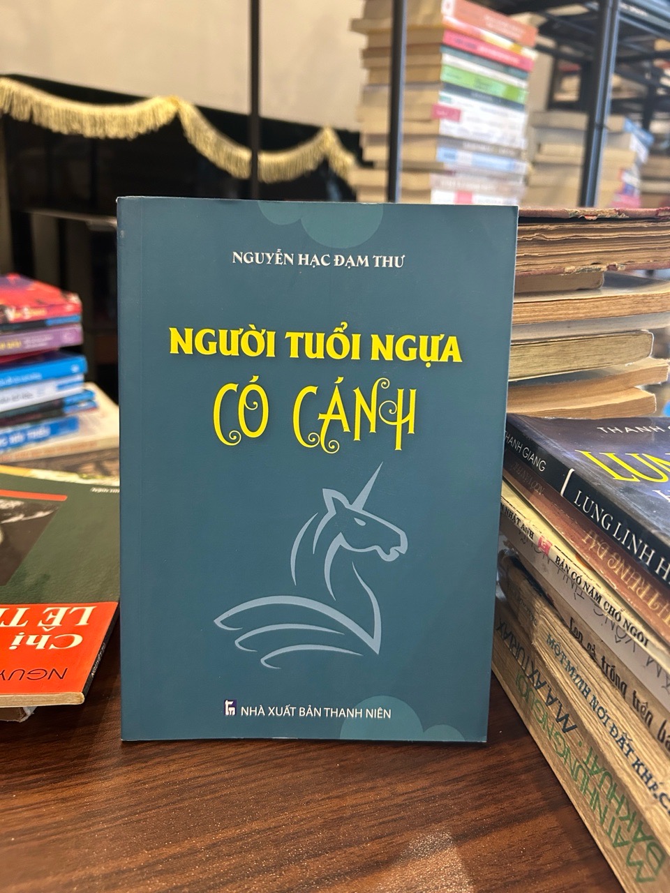 Người tuổi ngựa có cánh- Nguyễn Hạc Đạm Thư