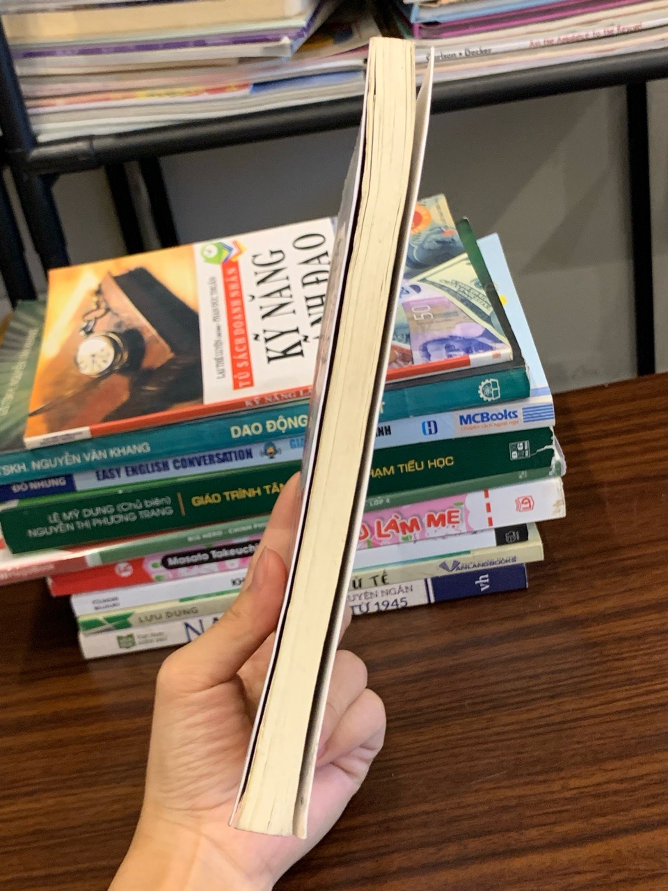 Người truyền cảm hứng – TS. Lê Thẩm Dương