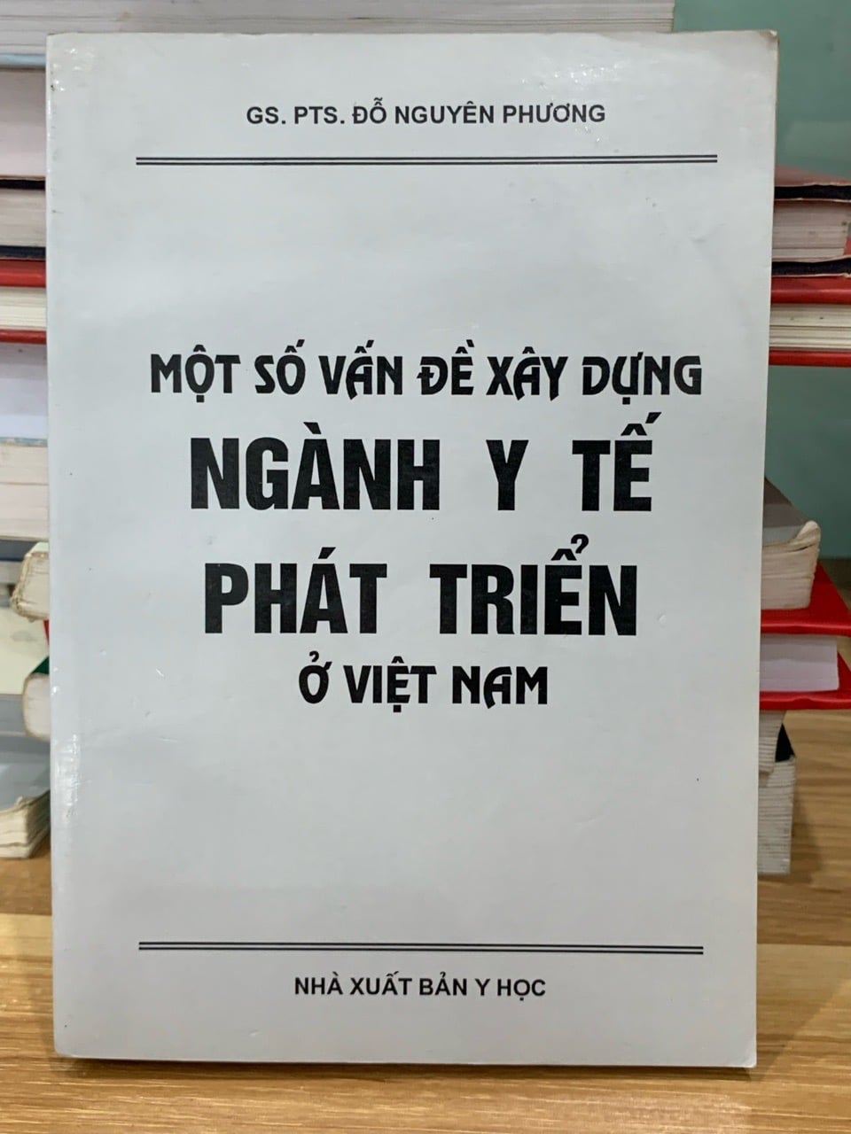 Một số vấn đề xây dựng ngành y tế phát triển￼