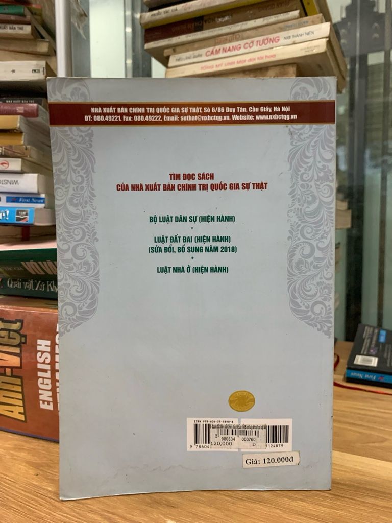 Bình luận khoa học luật kinh doanh bất động sản(hiện hành)-PGS.TS.Nguyễn Quang Tuyến - Ảnh chụp thực tế