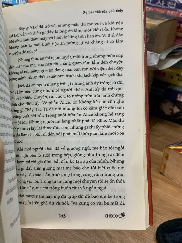 Sự báo thù của phù thuỷ -Joseph Delaney - Ảnh thực tế 5