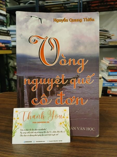 Vòng nguyệt quế cô đơn- Nguyễn Quang Thiều